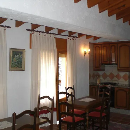 Apartamento At Restaurante El Palacil *